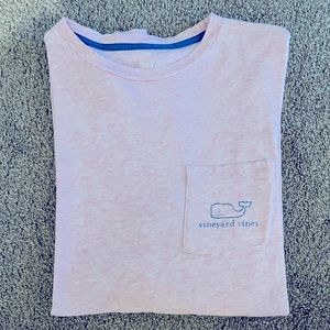 🩷Vineyard Vines Men’s XS pink long sleeve